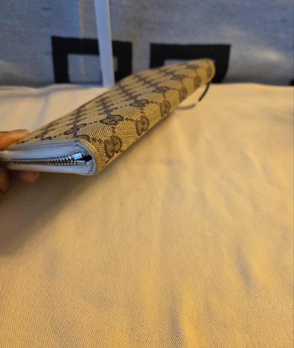 Gucci Brown Monogram Zip Wallet - Picture 6 of 9